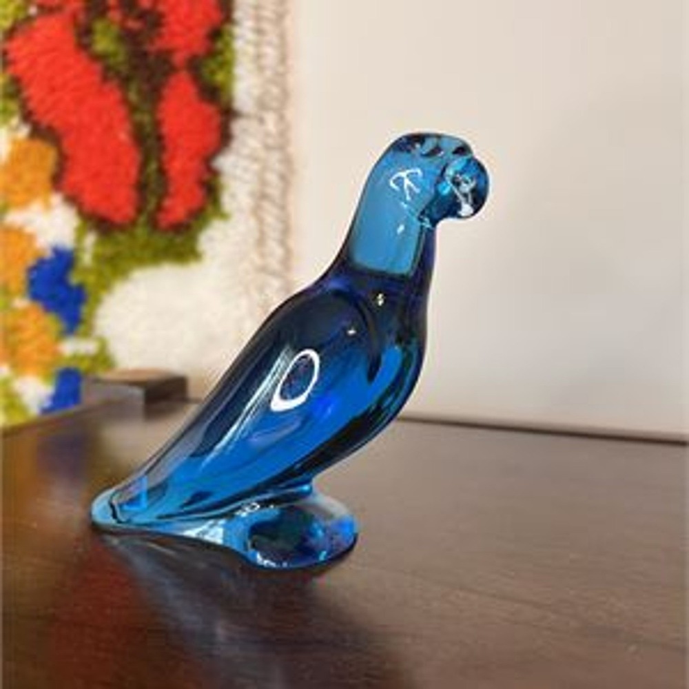 Baccarat Crystal Cobalt Blue Parrot Bird Figurine Made in France Sculpture